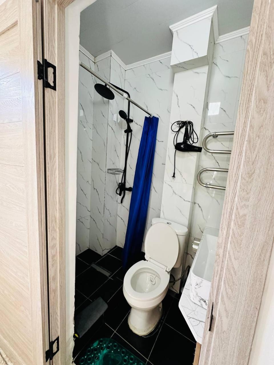Гостевой Дом Guest Of Almaty Ngoại thất bức ảnh